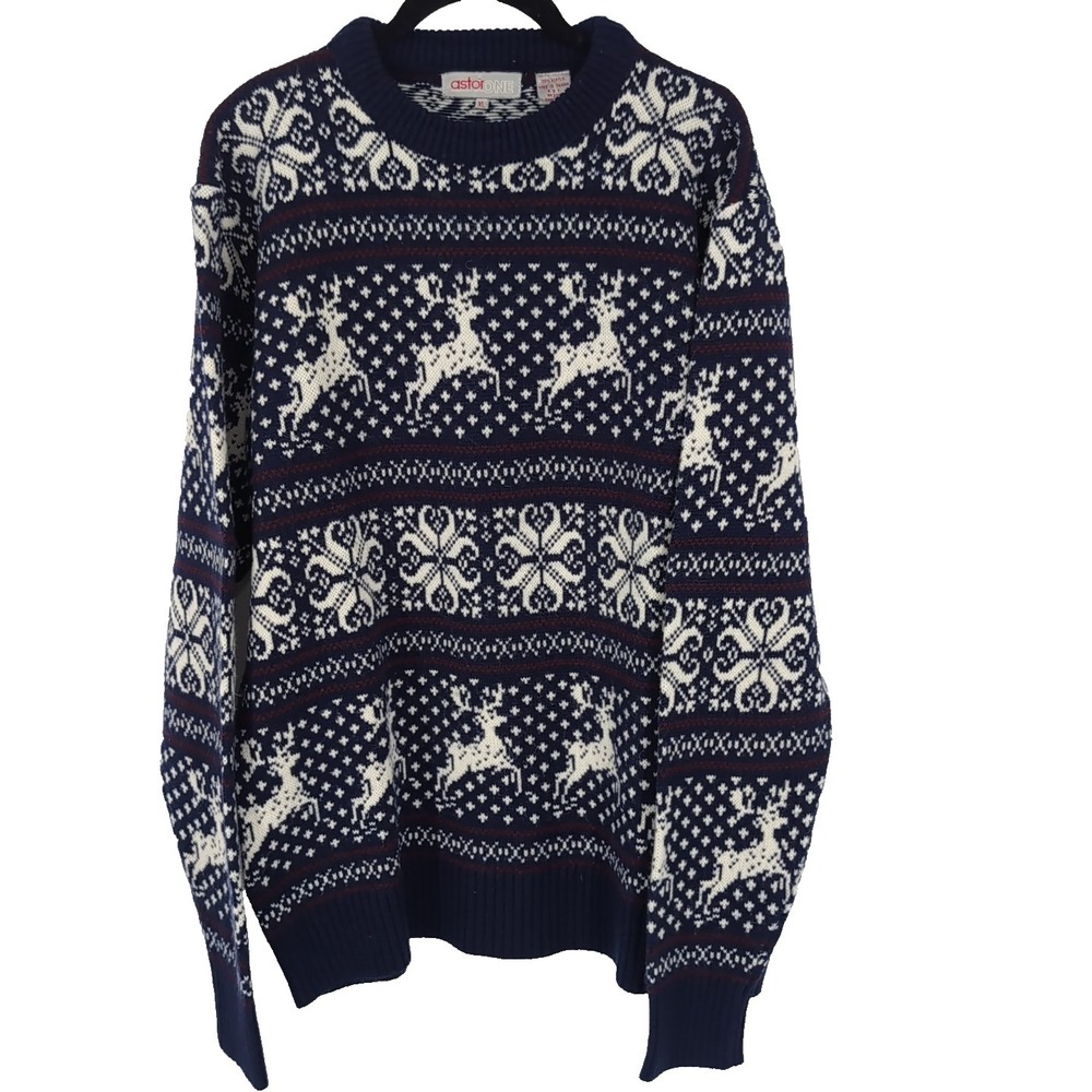 VINTAGE  Astor One RED WHITE & BLUE  Ski Sweater Reindeer Holiday Snowflakes XL